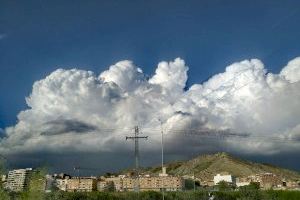 Las tormentas pierden fuelle este viernes en la Comunitat Valenciana sin descartar fuertes aguaceros en más de 10 comarcas